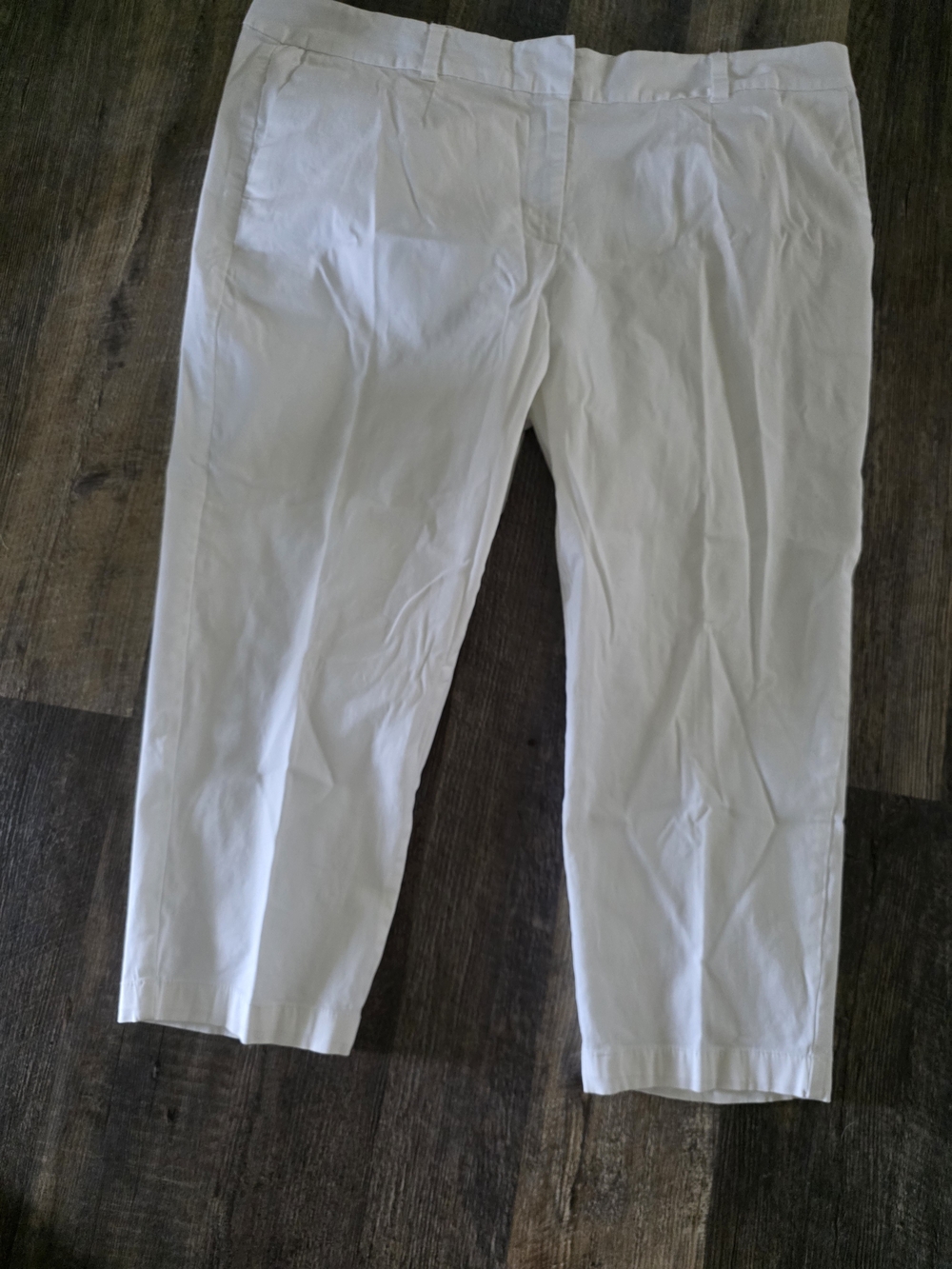 Liz Claiborne Slim Cropped White Ankle Pants
